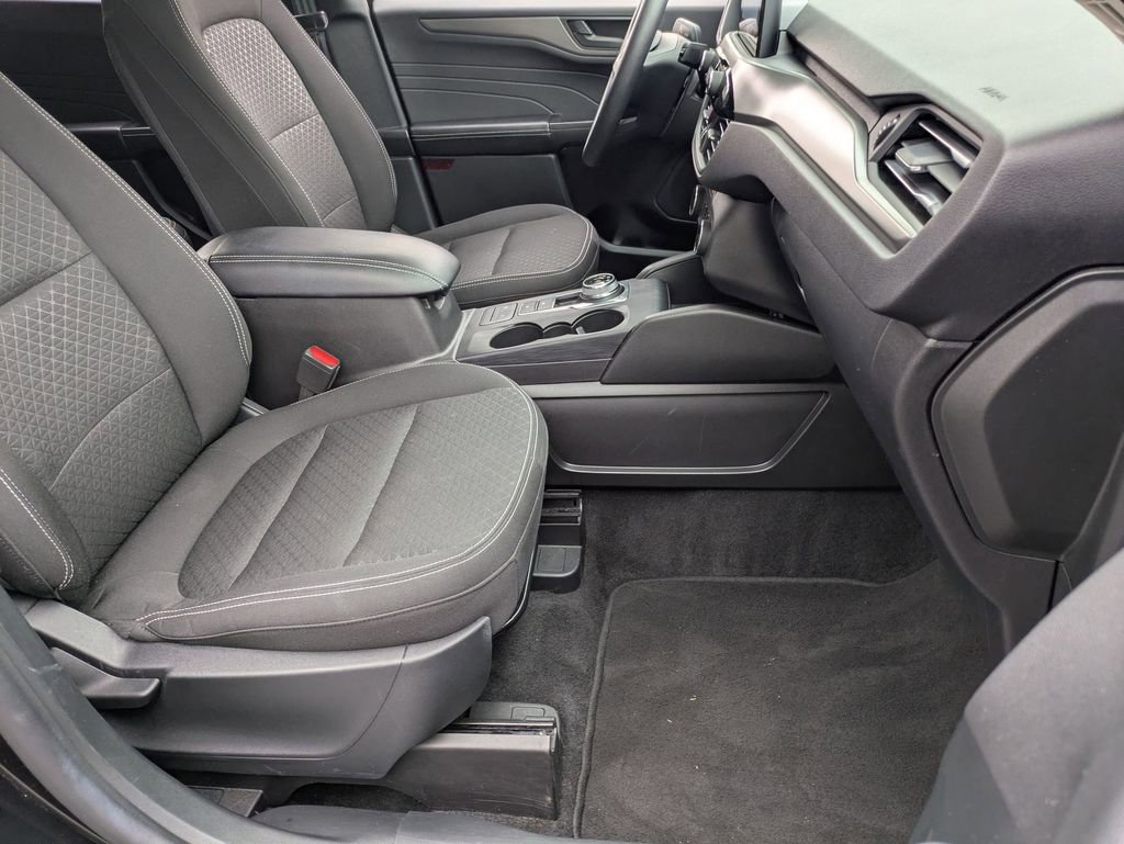 Used 2025 Ford Escape Active AWD/4WD image 29