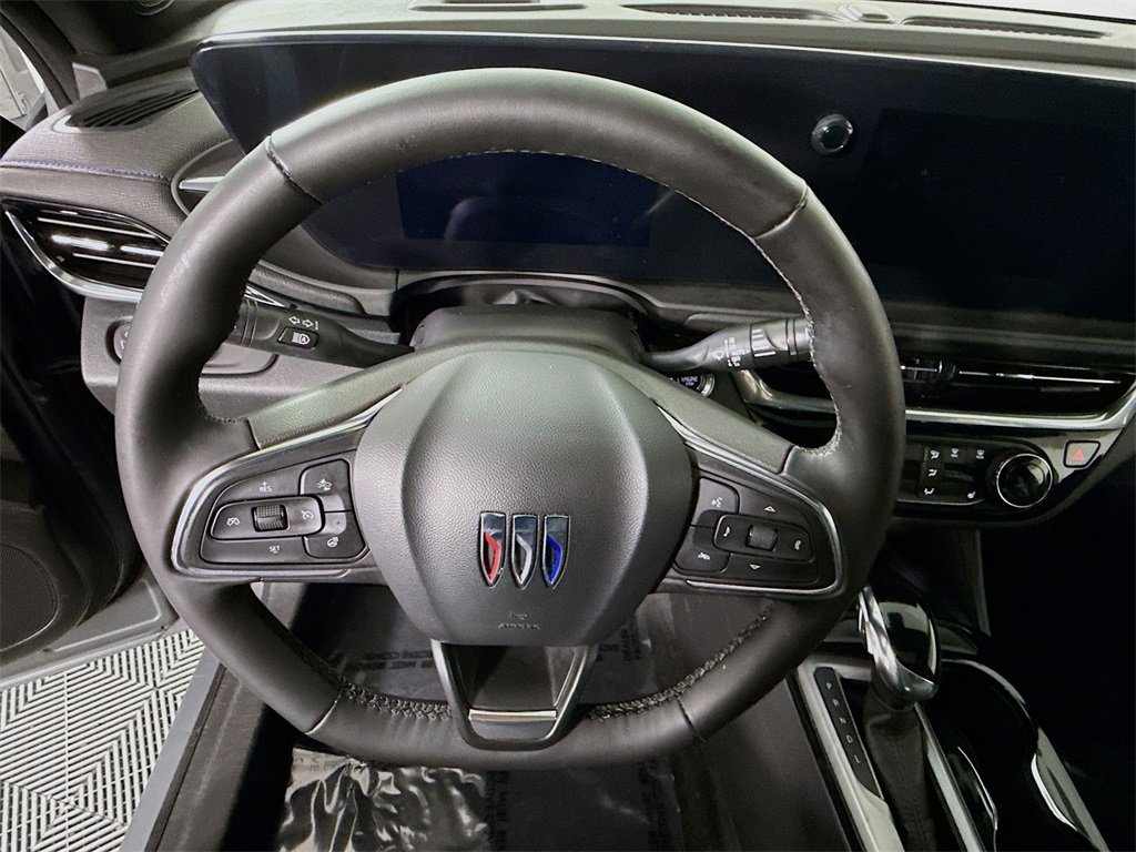 Used 2024 Buick Envista Sport Touring w/ Convenience I Package image 20