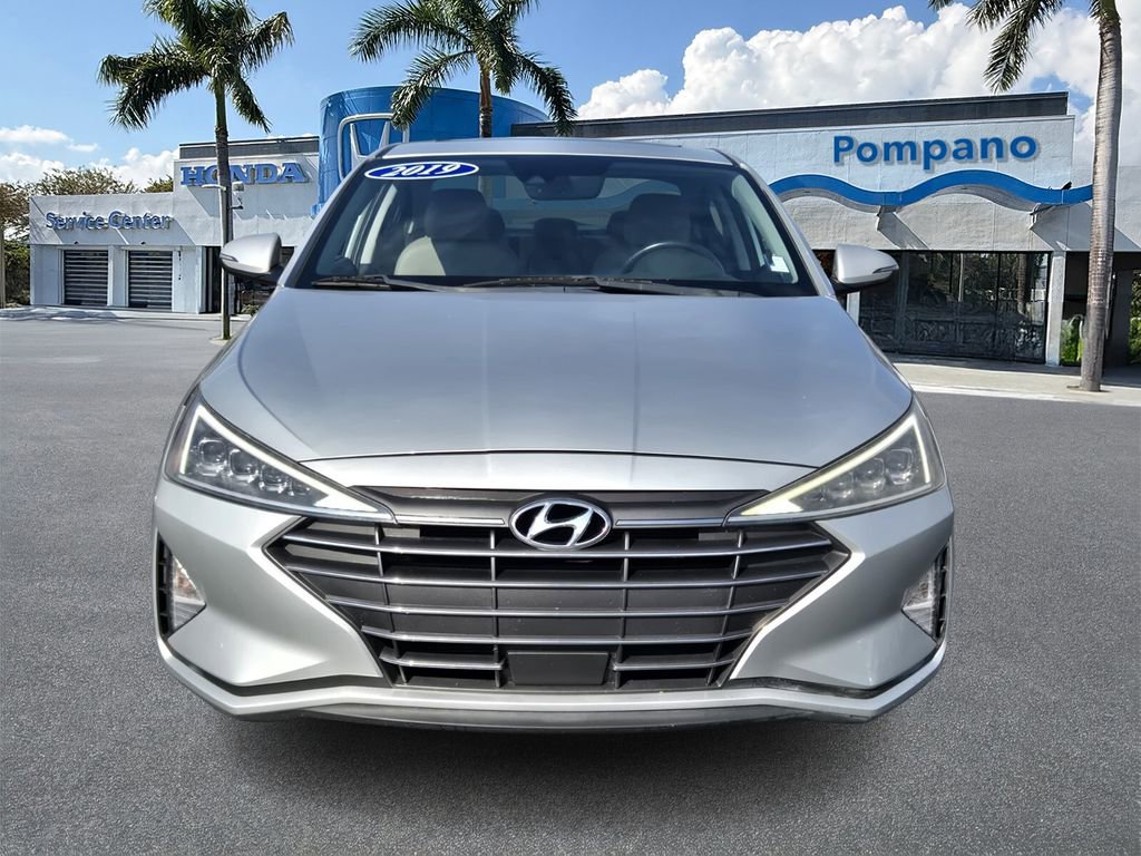 Used 2019 Hyundai Elantra Limited w/ Ultimate Package 02 image 2