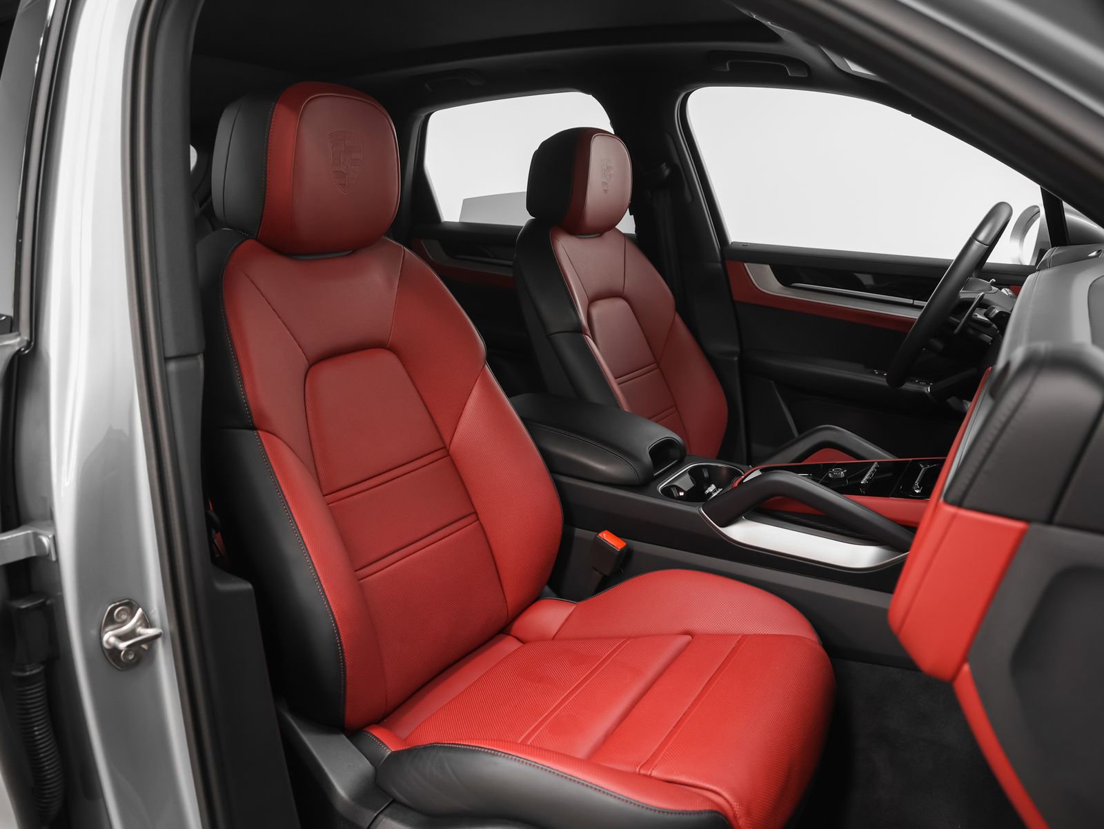 Certified 2025 Porsche Cayenne E-Hybrid image 25