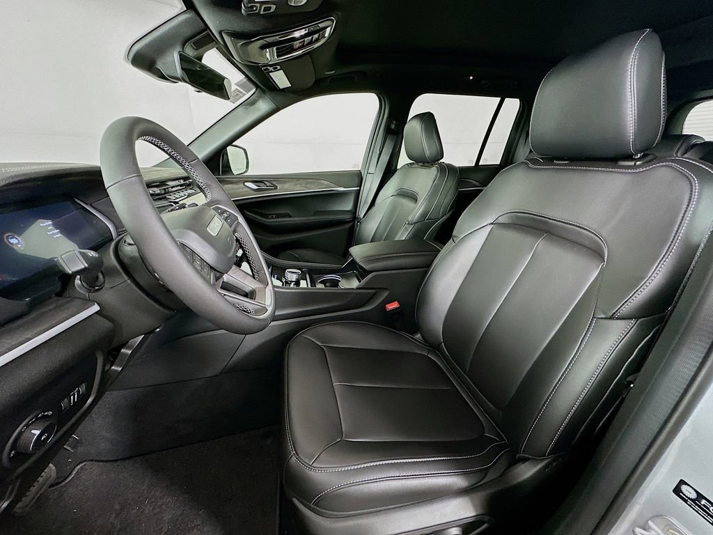 New 2025 Jeep Grand Cherokee Limited image 29