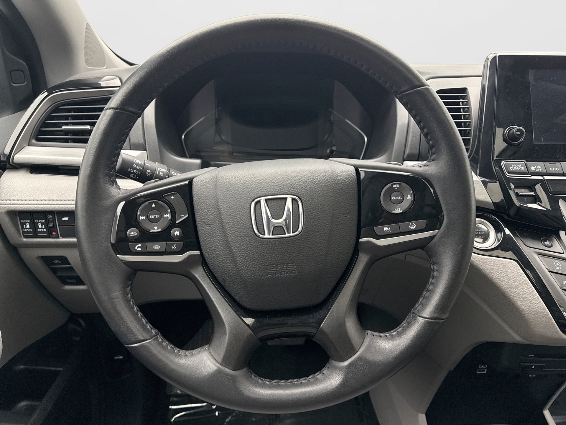 Used 2023 Honda Odyssey Touring image 12