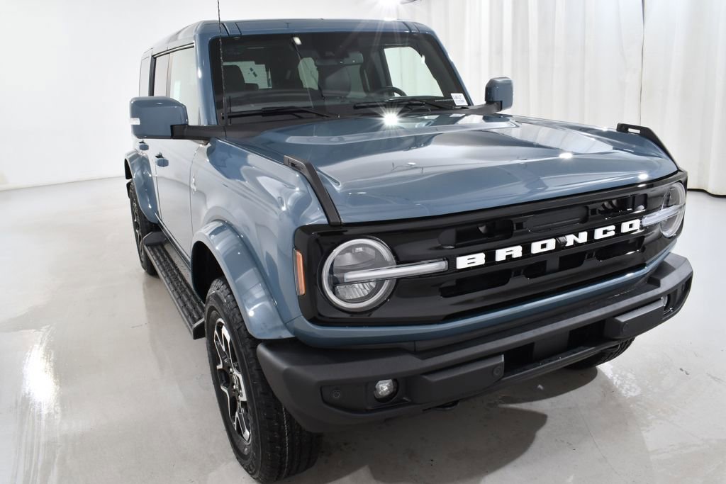 New 2025 Ford Bronco Outer Banks image 4