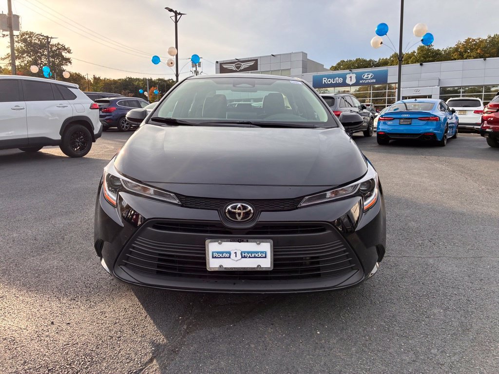Used 2026 Toyota Corolla LE FWD image 2