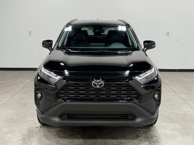 Used 2024 Toyota RAV4 XLE Premium image 4