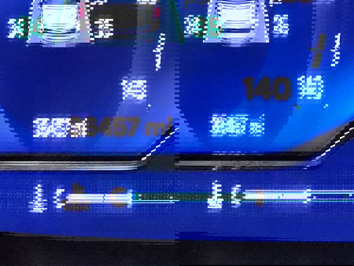 Used 2024 Chevrolet Tahoe Z71 w/ Luxury Package AWD/4WD image 37