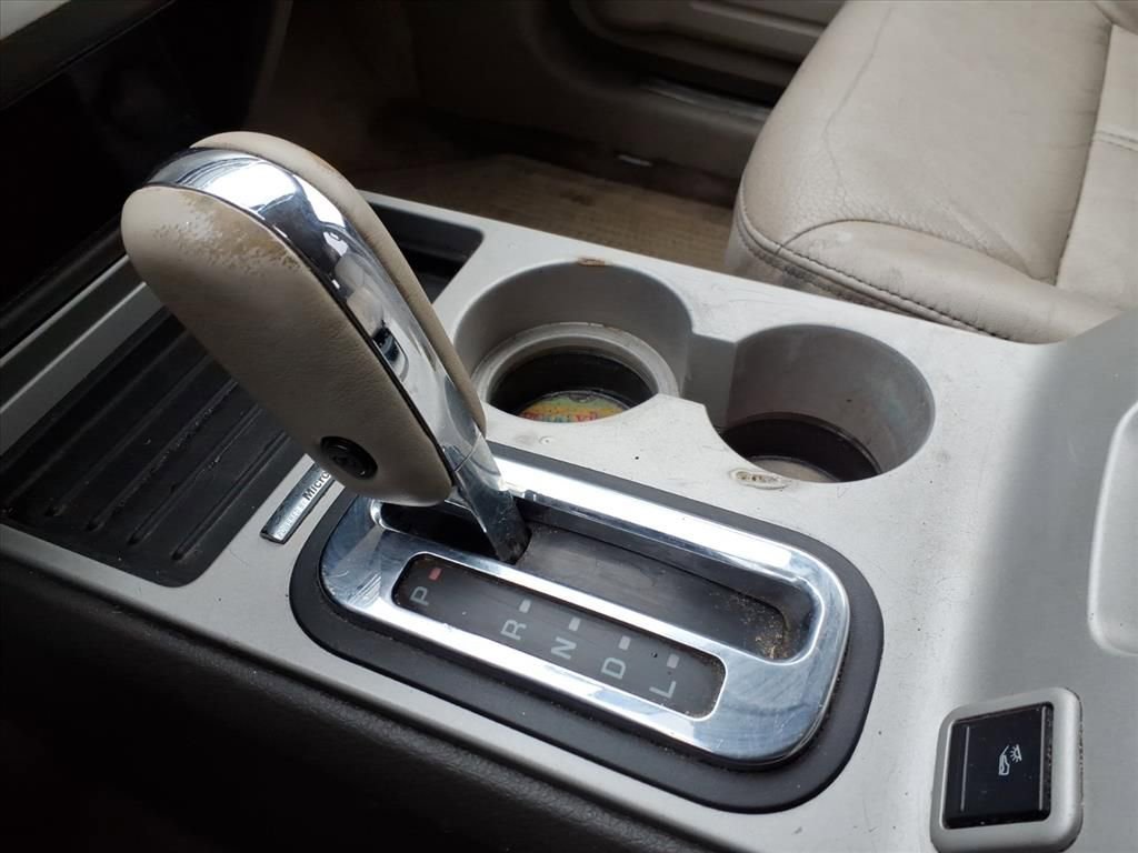 Used 2010 Ford Edge Limited image 19