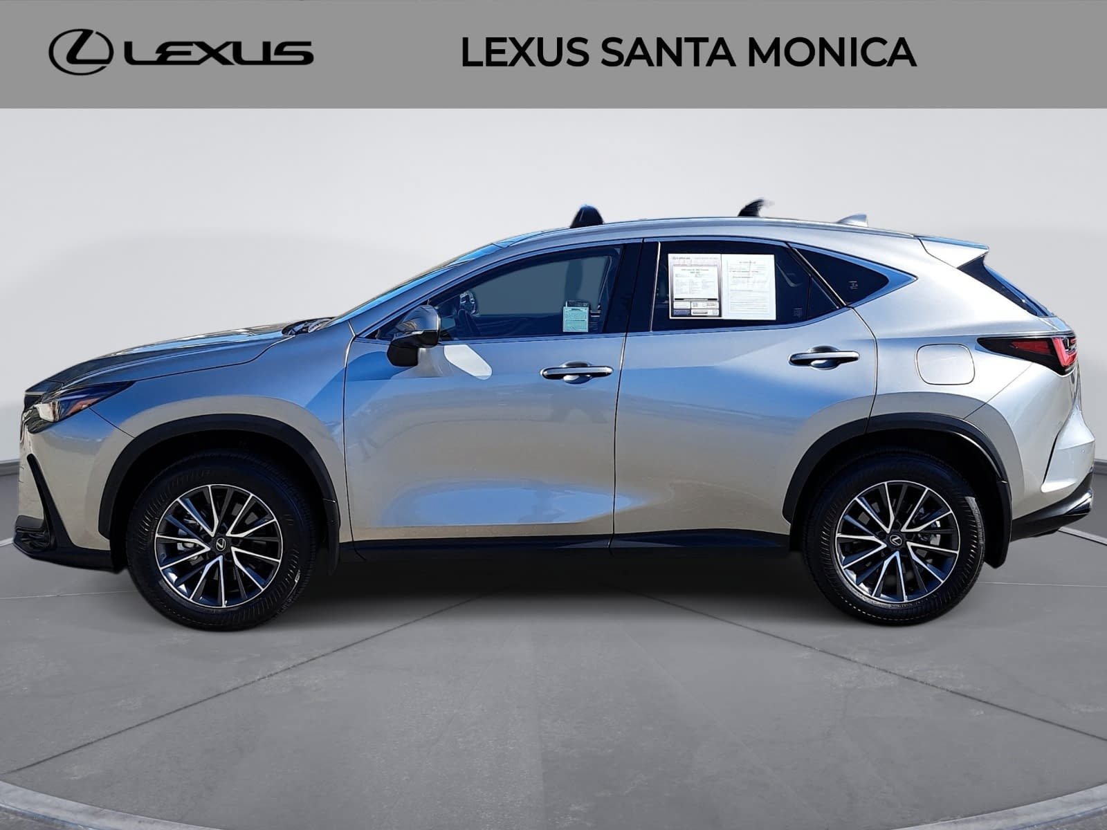 Used 2026 Lexus NX 350h AWD w/ Accessory Package (2T) image 8