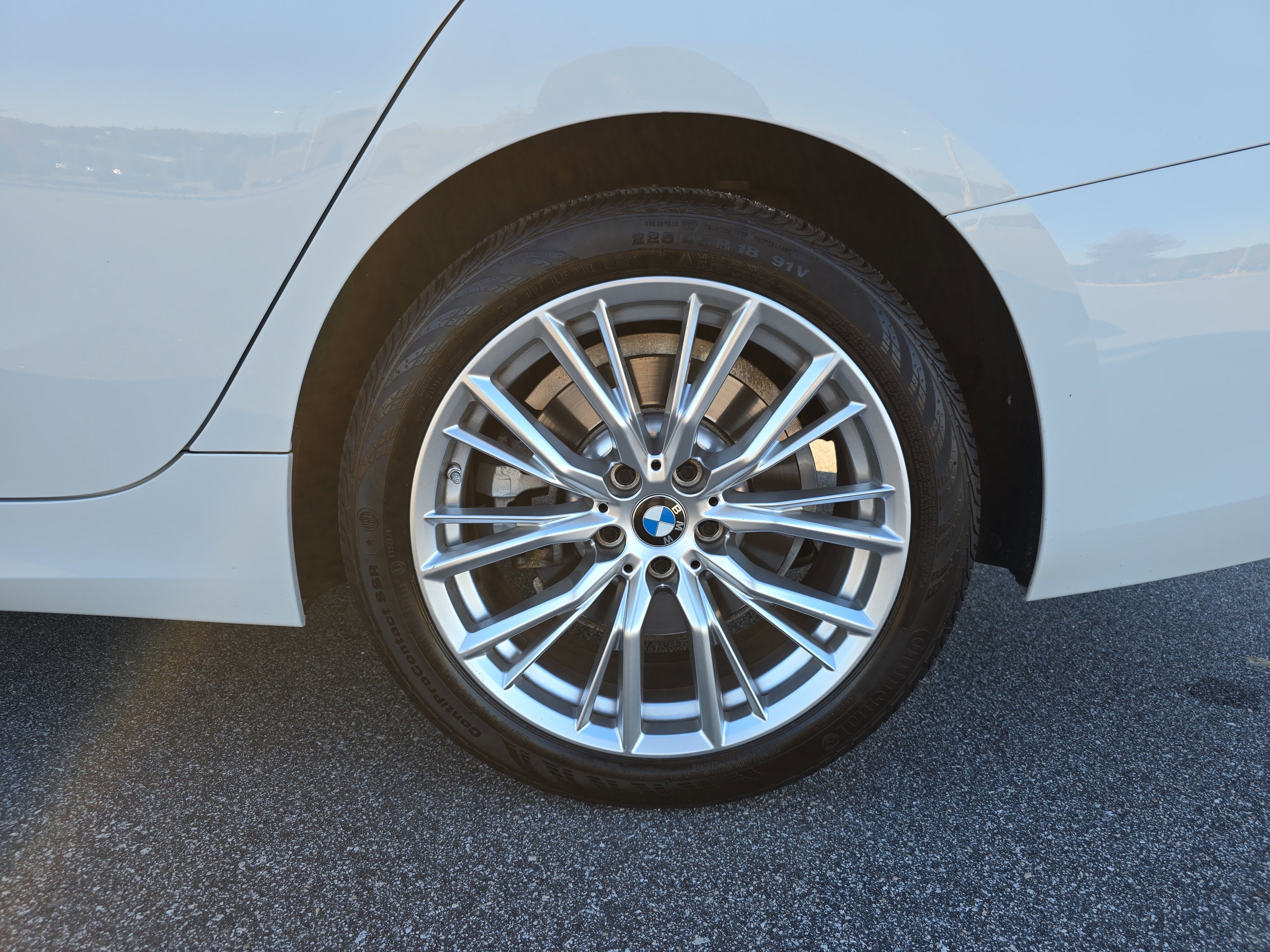 Used 2023 BMW 330i xDrive Sedan w/ Premium Package image 33