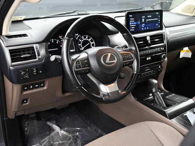 Used 2023 Lexus GX 460 Premium w/ Premium Package image 7