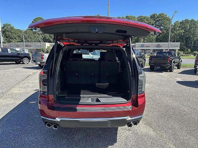 New 2025 Chevrolet Suburban Premier image 38