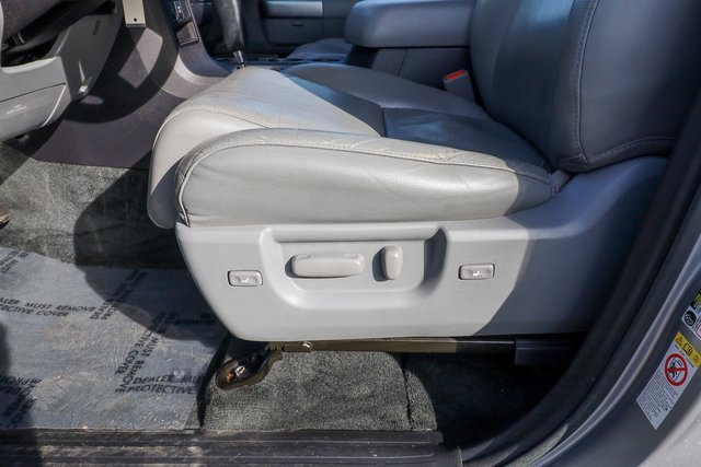 Used 2018 Toyota Sequoia SR5 image 27