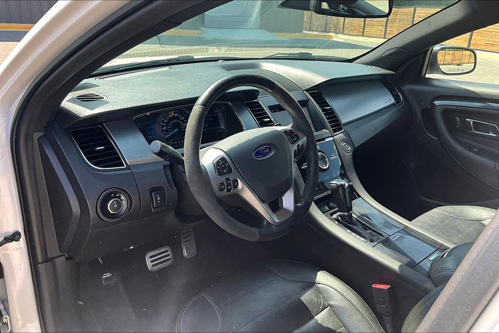Used 2016 Ford Taurus SHO w/ Equipment Group 401A AWD/4WD image 13