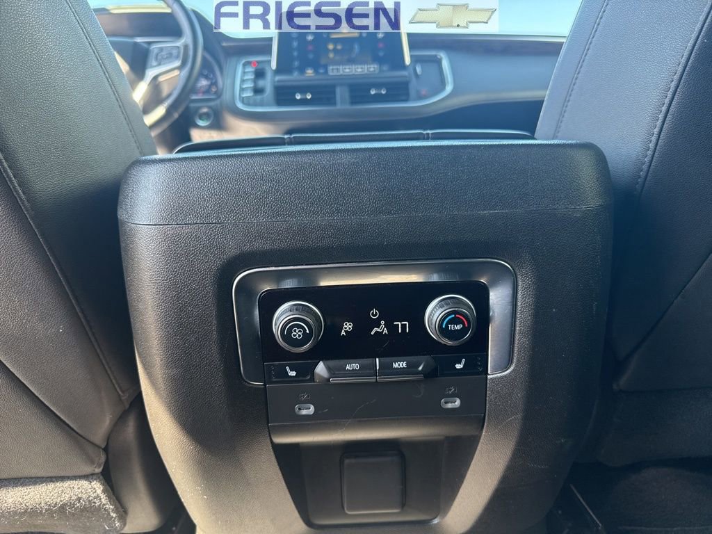 Used 2023 Chevrolet Suburban Premier AWD/4WD image 24