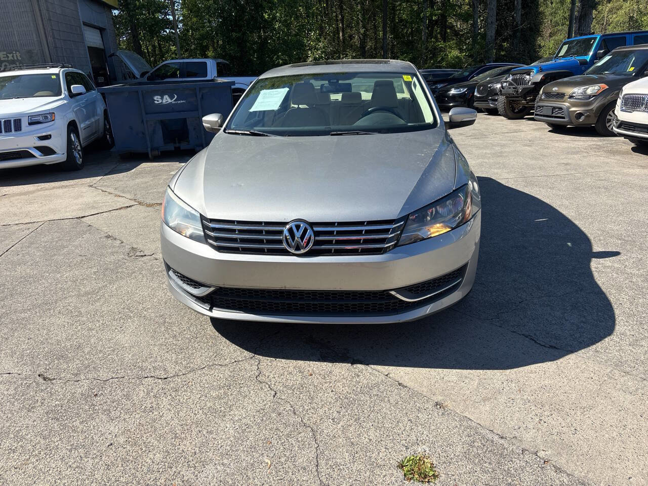 Used 2013 Volkswagen Passat TDI SE image 3