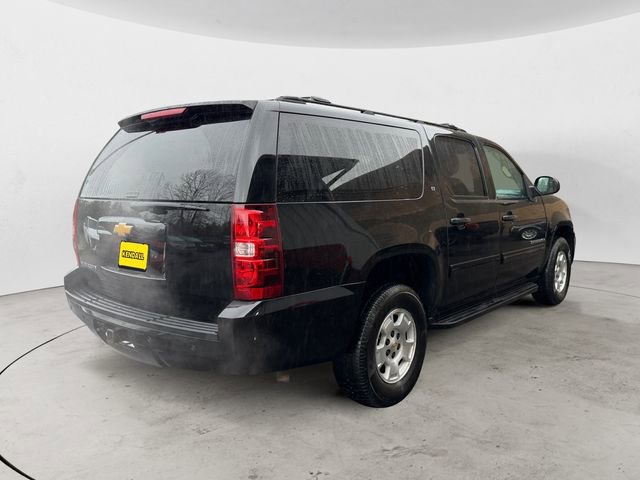 Used 2014 Chevrolet Suburban LT image 5