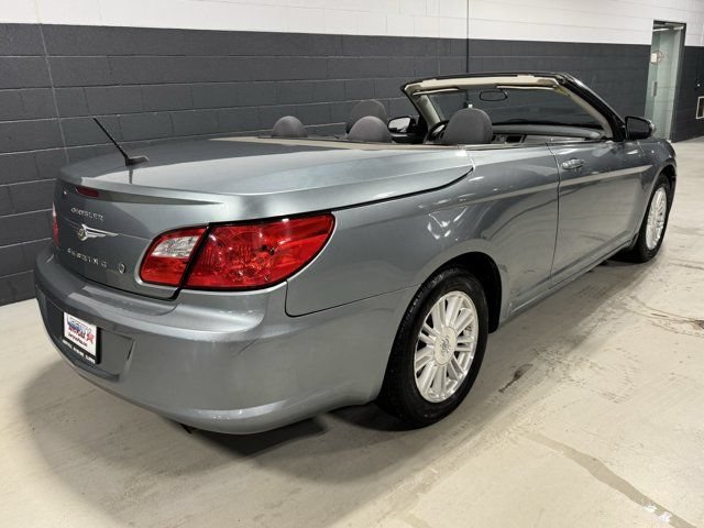 Used 2009 Chrysler Sebring Touring FWD image 17