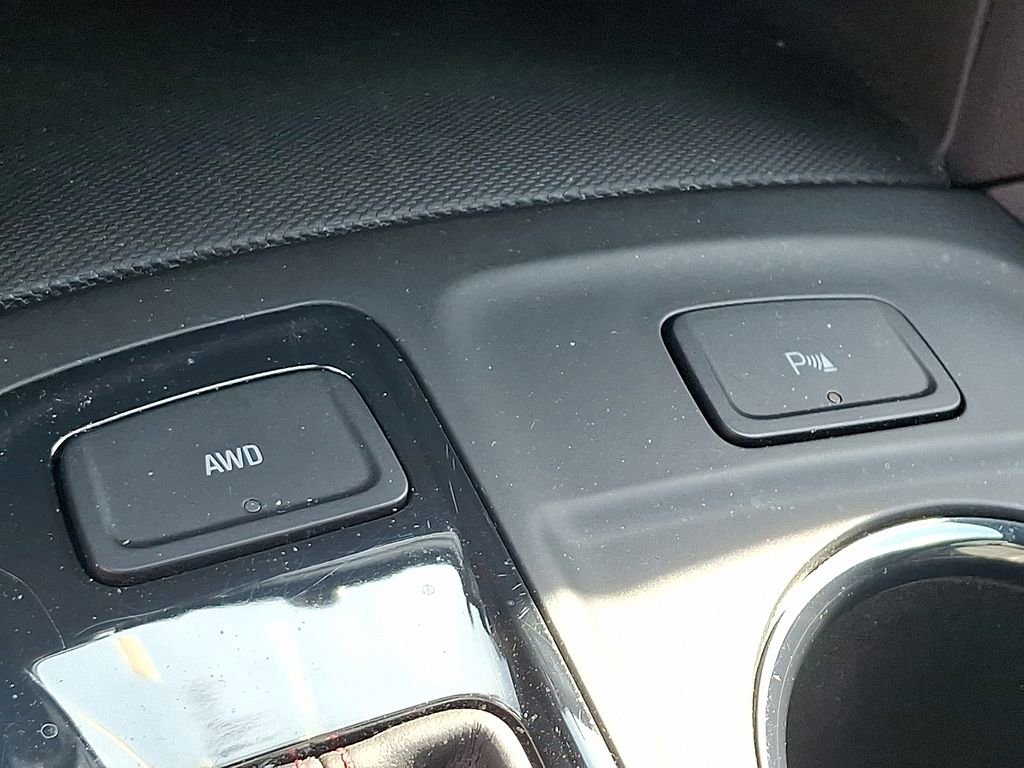 Used 2024 Chevrolet Equinox RS w/ RS Leather Package image 32