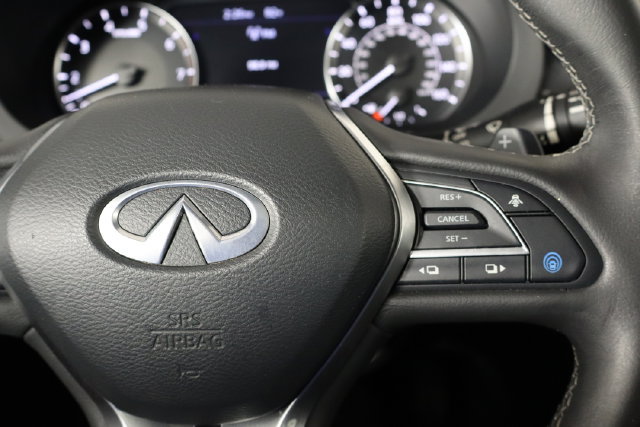 Used 2023 INFINITI QX50 Luxe FWD image 9