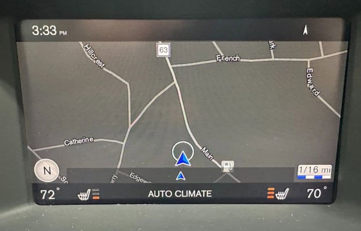 Used 2017 Volvo V60 T5 Platinum w/ Climate Package image 22