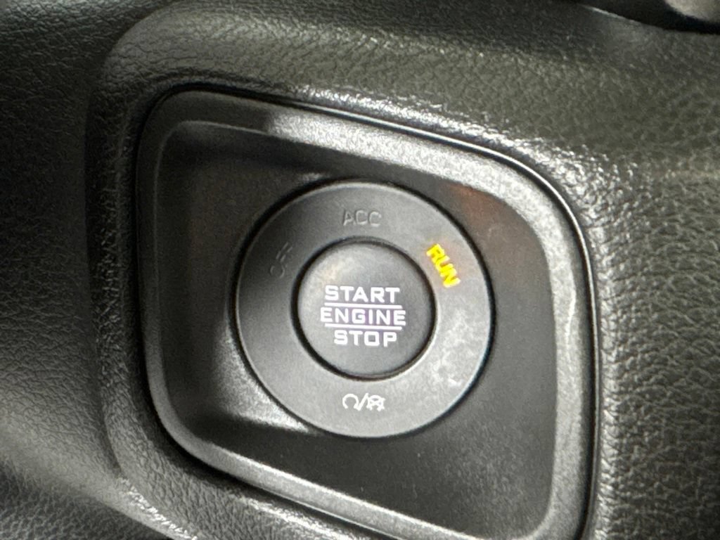 Certified 2024 Jeep Wrangler Unlimited AWD/4WD image 28
