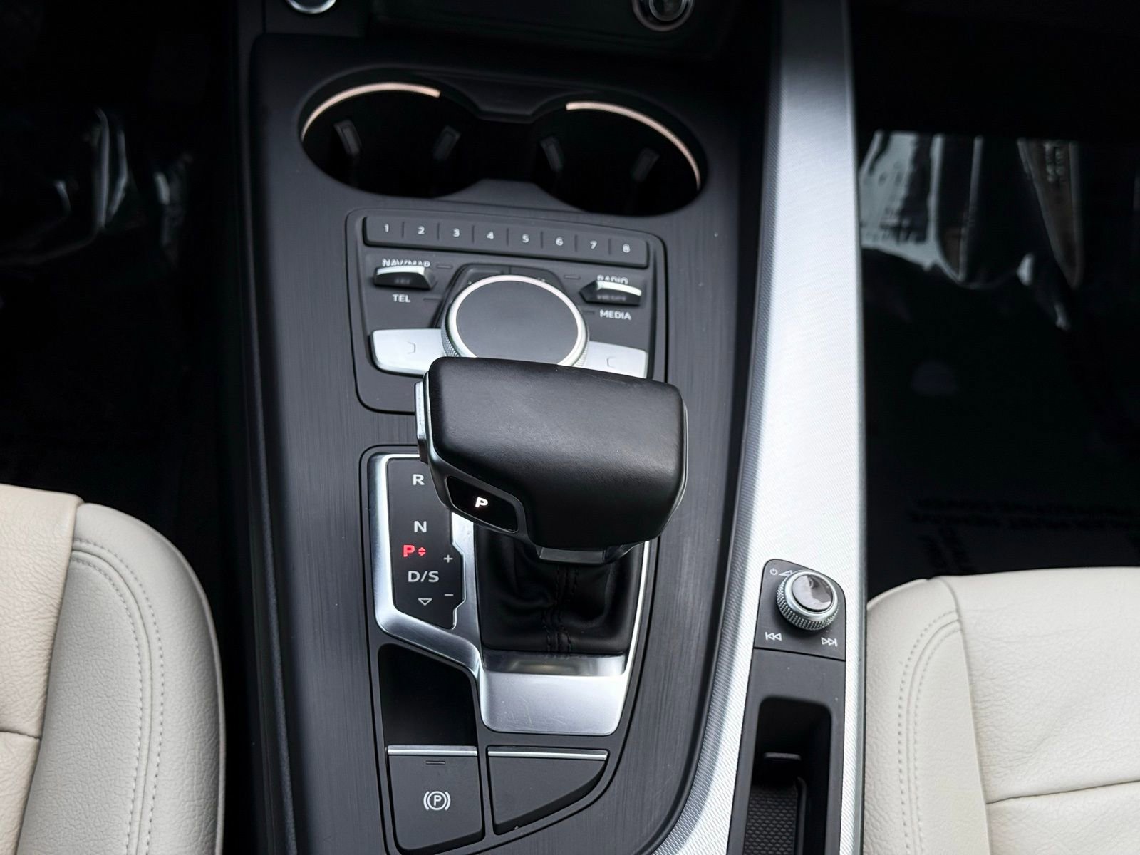 Used 2017 Audi A4 2.0T Ultra Premium w/ Audi MMI Navigation Plus image 44