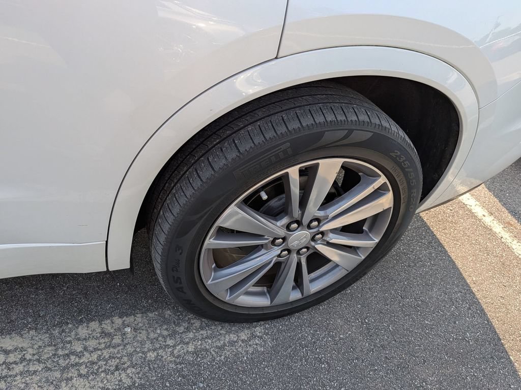 Used 2020 Cadillac XT6 Premium Luxury FWD image 5