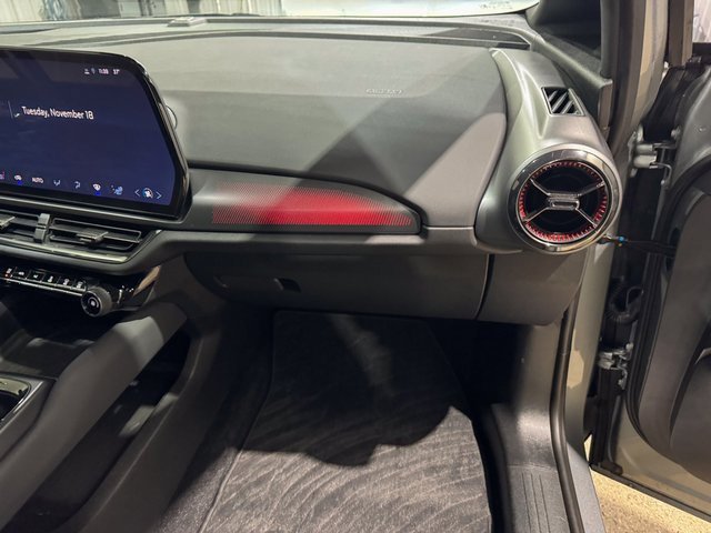 Used 2024 Chevrolet Equinox EV RS image 28