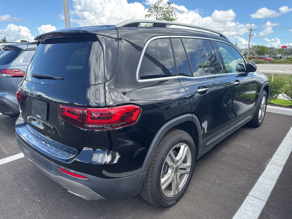 Used 2022 Mercedes-Benz GLB 250 image 4