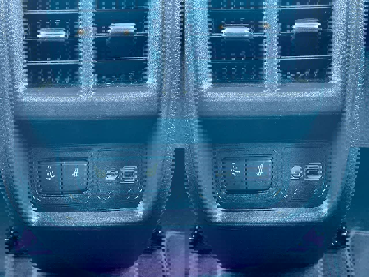 Certified 2023 Cadillac XT4 Premium Luxury w/ Cold Weather Package image 22