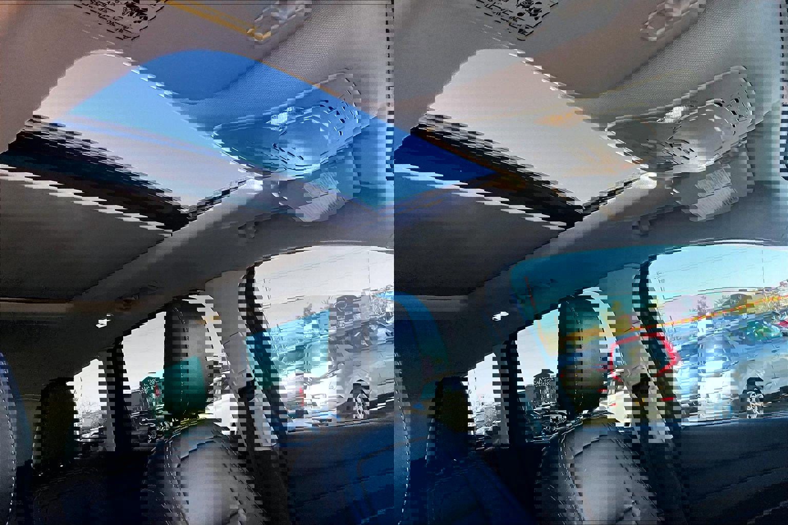 Used 2019 Ford Escape SEL image 16