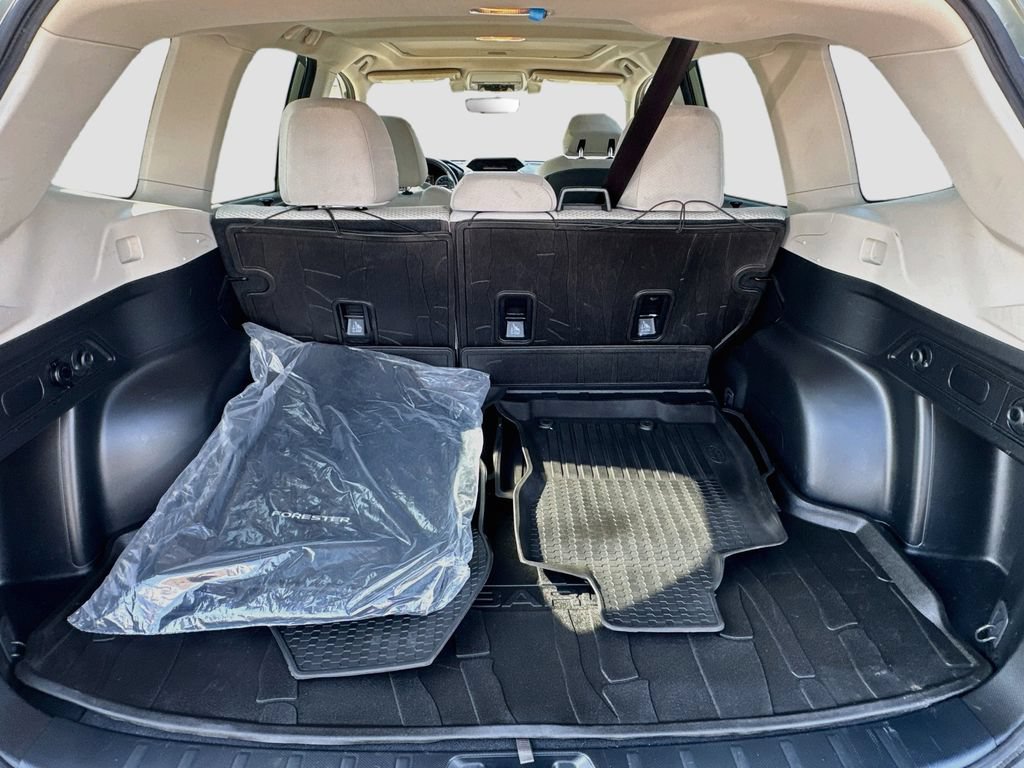Used 2021 Subaru Forester Premium AWD/4WD image 32