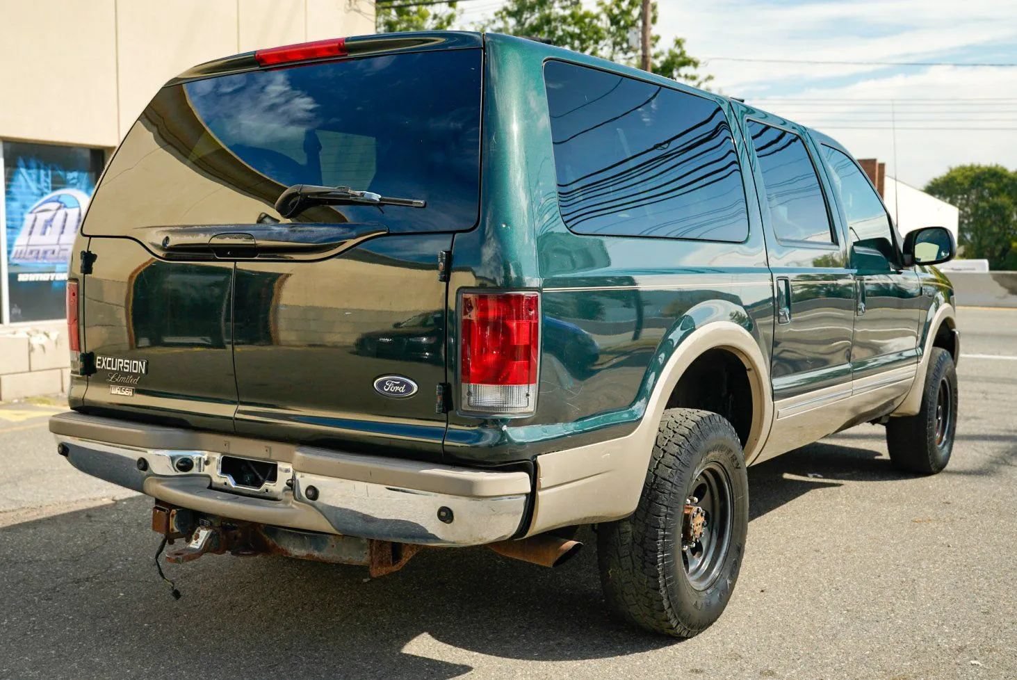 Used 2002 Ford Excursion Limited AWD/4WD image 5