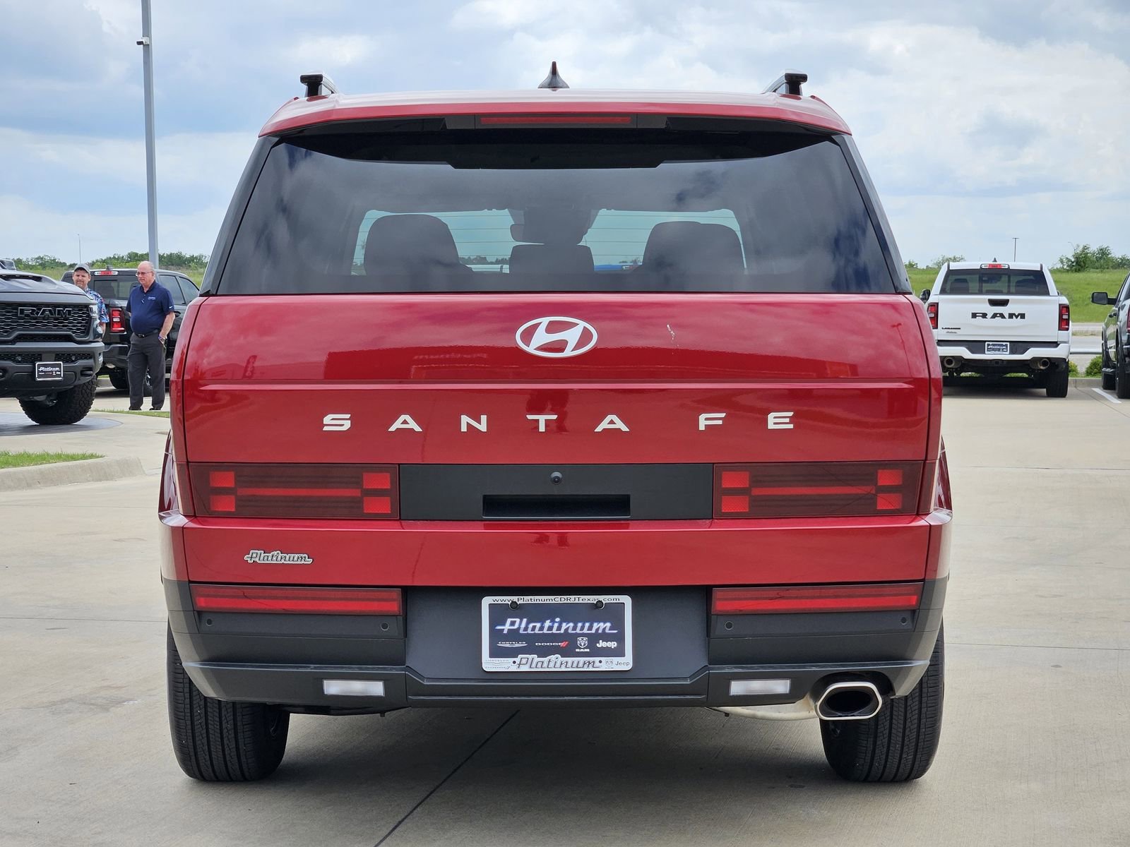 Used 2025 Hyundai Santa Fe SEL FWD image 8