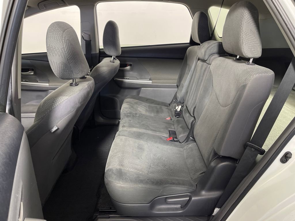 Used 2014 Toyota Prius V Two image 14