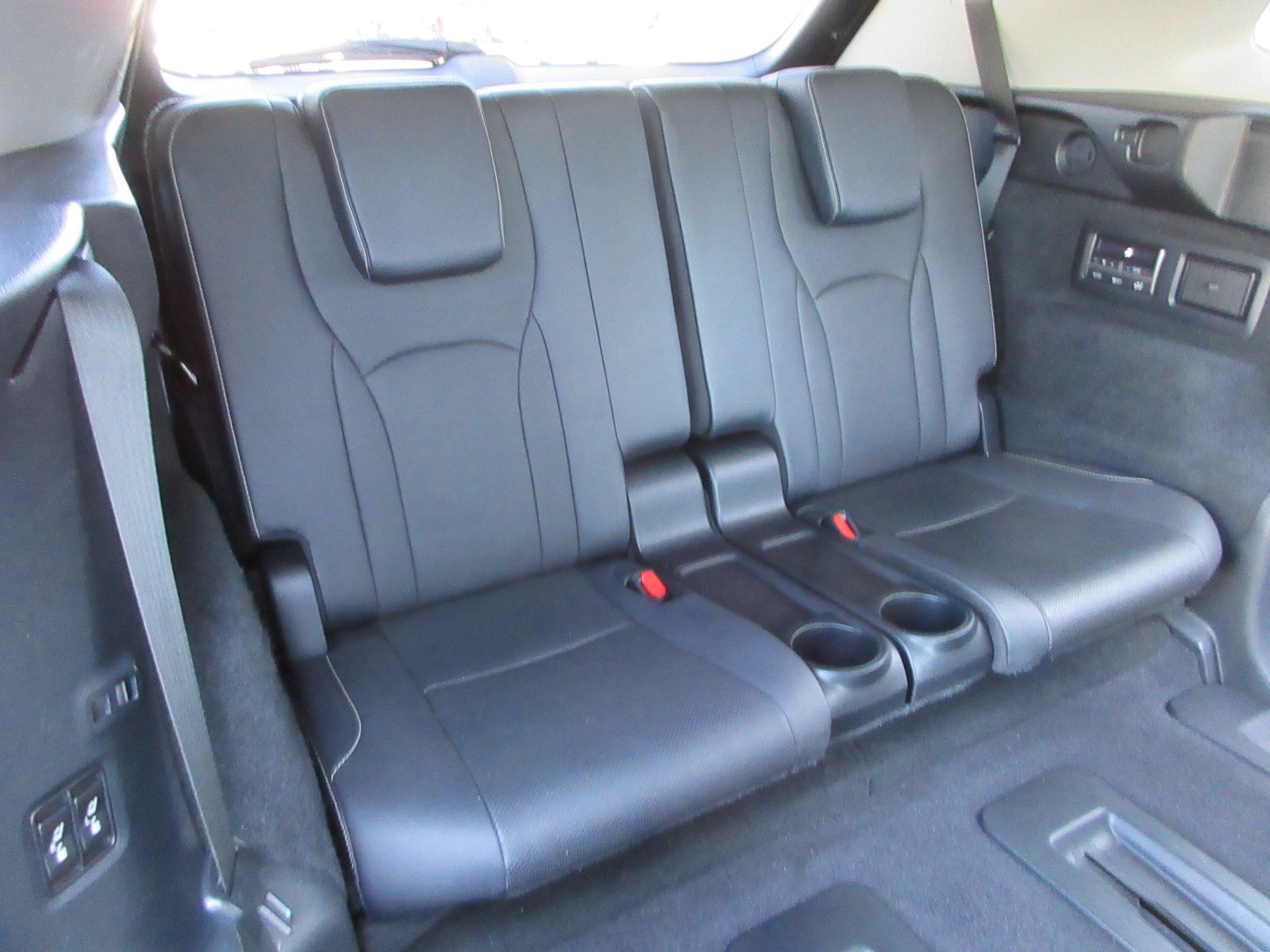Used 2019 Lexus RX 450hL Premium w/ Premium Package AWD/4WD image 19