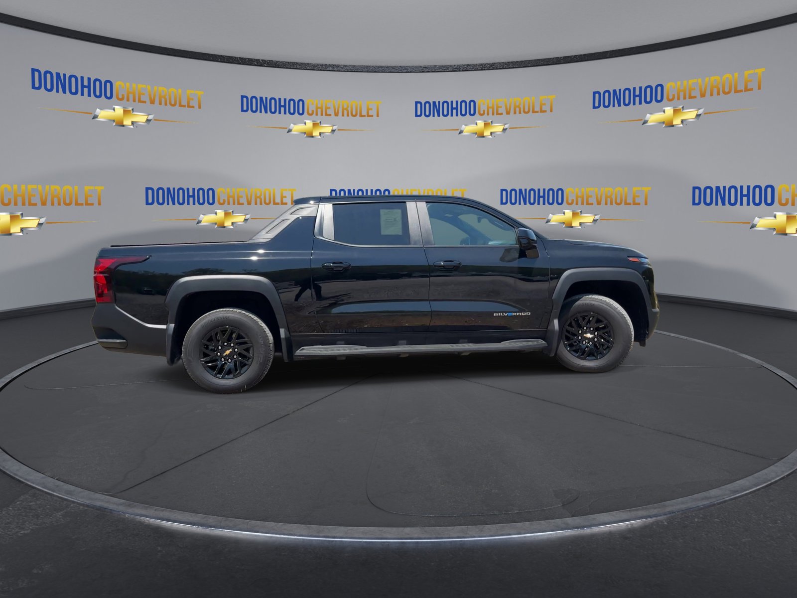 Used 2024 Chevrolet Silverado EV W/T AWD/4WD image 12