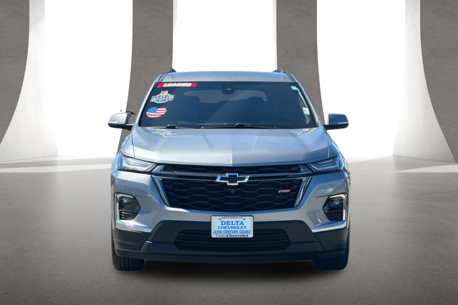 Used 2023 Chevrolet Traverse RS FWD image 9