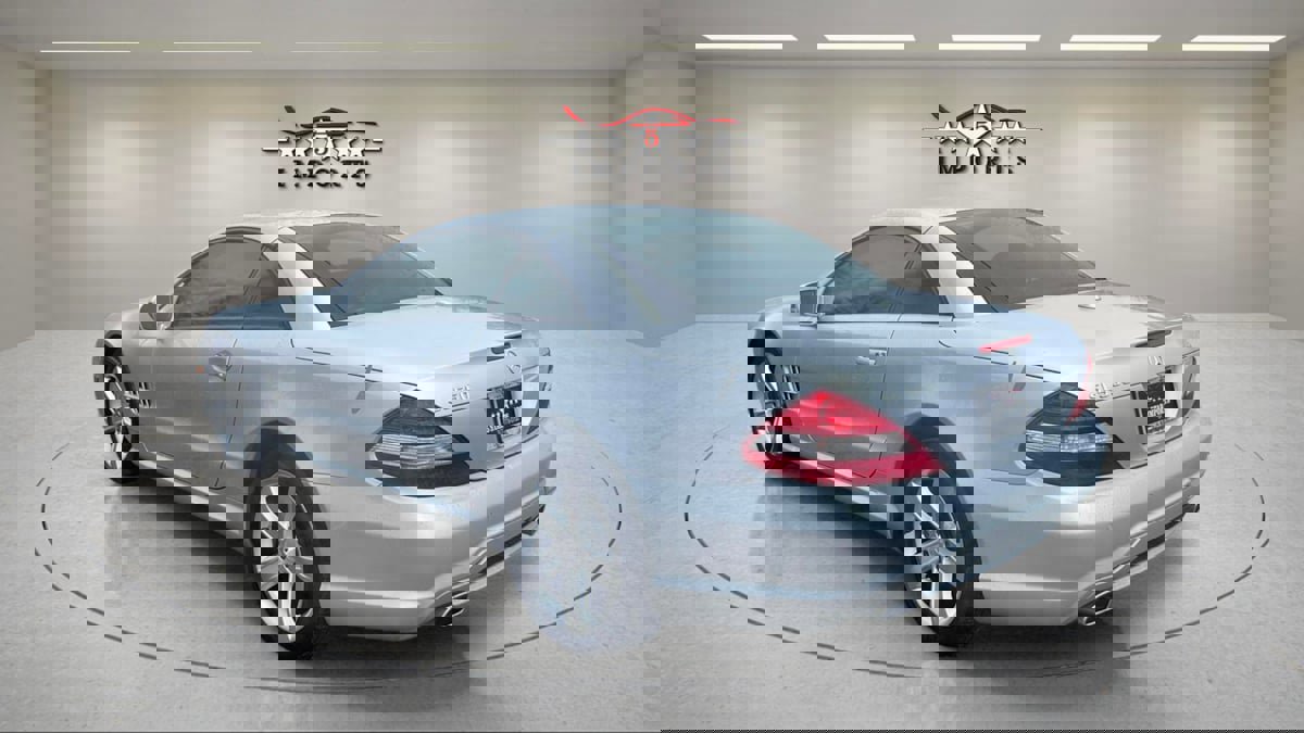 Used 2012 Mercedes-Benz SL 550 image 3