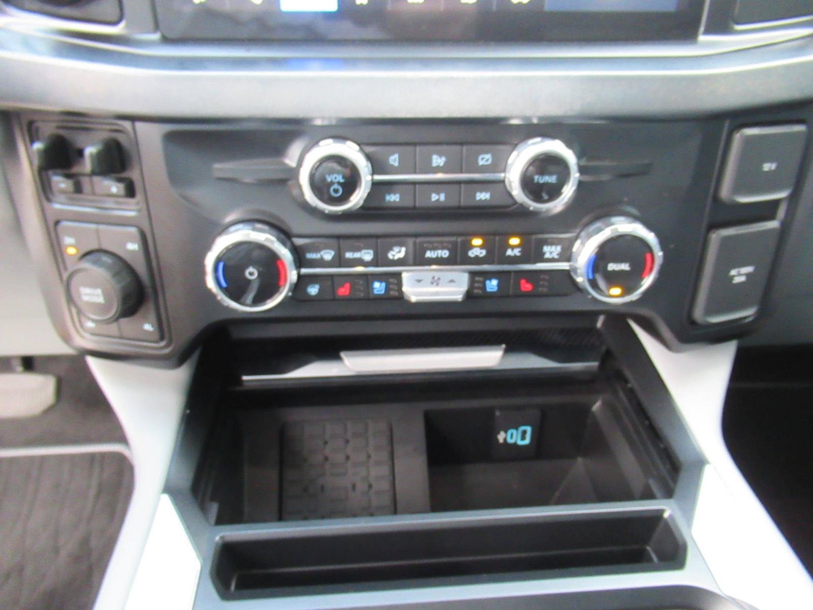 Used 2024 Ford F250 Limited w/ FX4 Off-Road Package AWD/4WD image 29