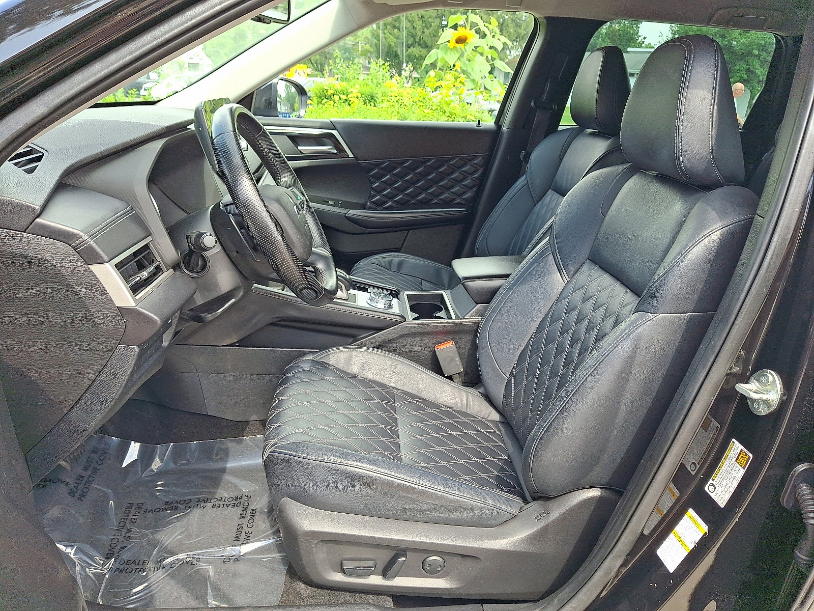 Used 2022 Mitsubishi Outlander SEL image 16