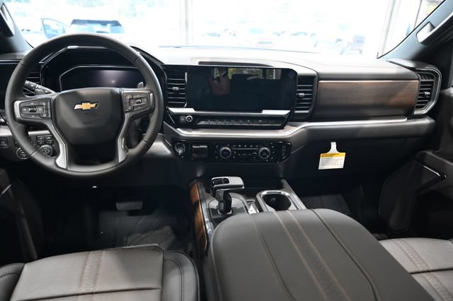 New 2026 Chevrolet Silverado 1500 High Country w/ High Country Premium Package AWD/4WD image 15