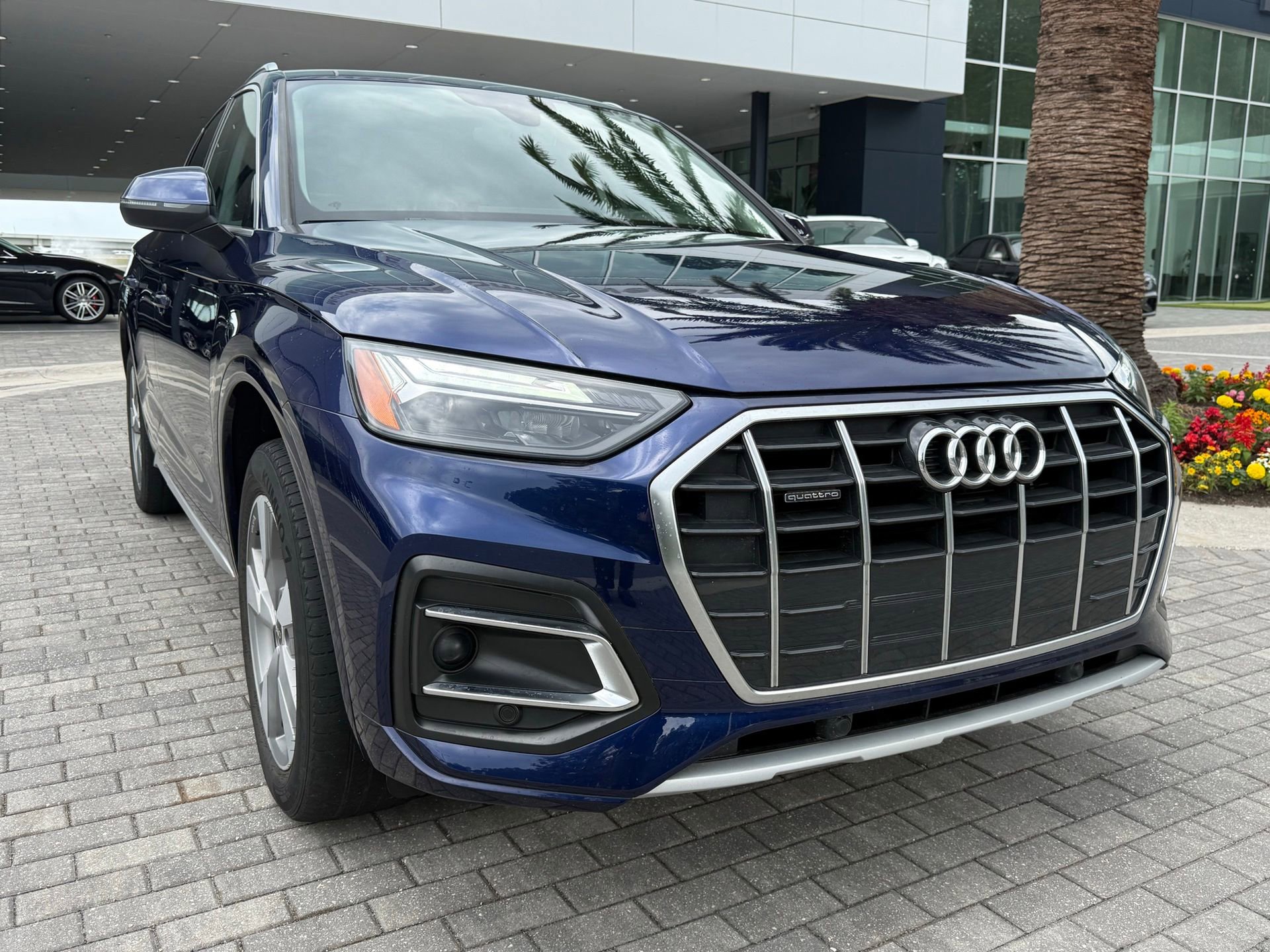 Used 2023 Audi Q5 2.0T Premium w/ Convenience Package AWD/4WD image 7