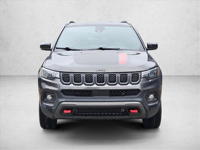 Used 2024 Jeep Compass Trailhawk AWD/4WD image 2