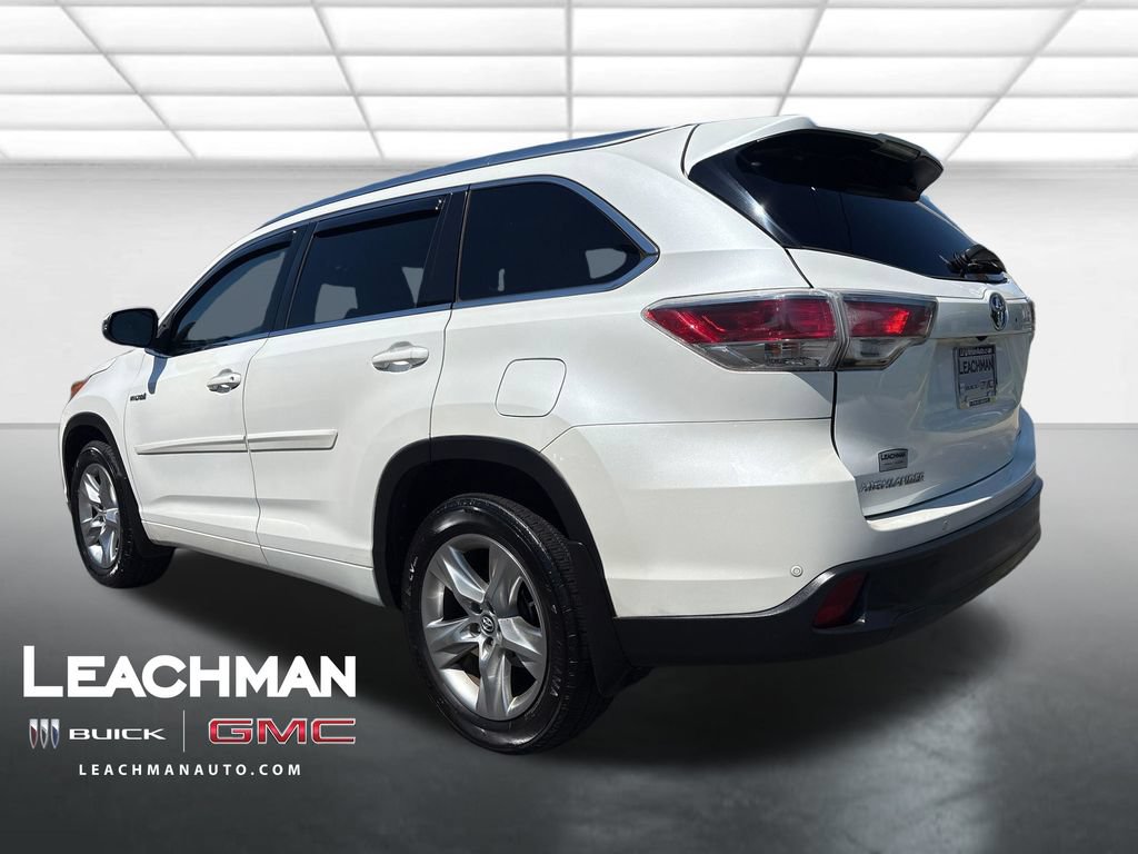 Used 2016 Toyota Highlander Limited Platinum w/ Four Season Floor Mat Package AWD/4WD image 6