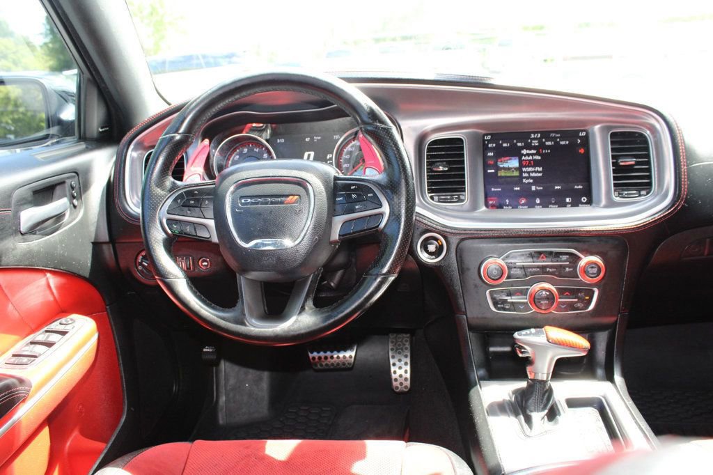 Used 2019 Dodge Charger Scat Pack w/ Dynamics Package RWD image 15