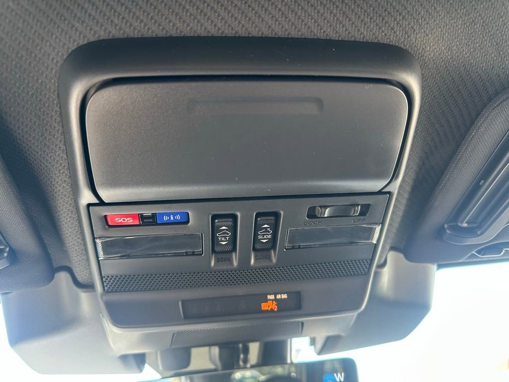 Used 2026 Subaru Outback Touring XT w/ Touring Package image 31