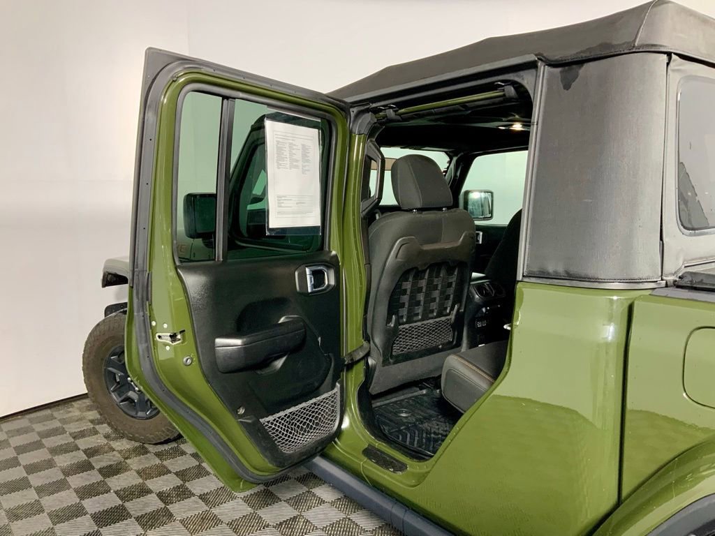 Used 2021 Jeep Gladiator Mojave w/ Cold Weather Group image 26