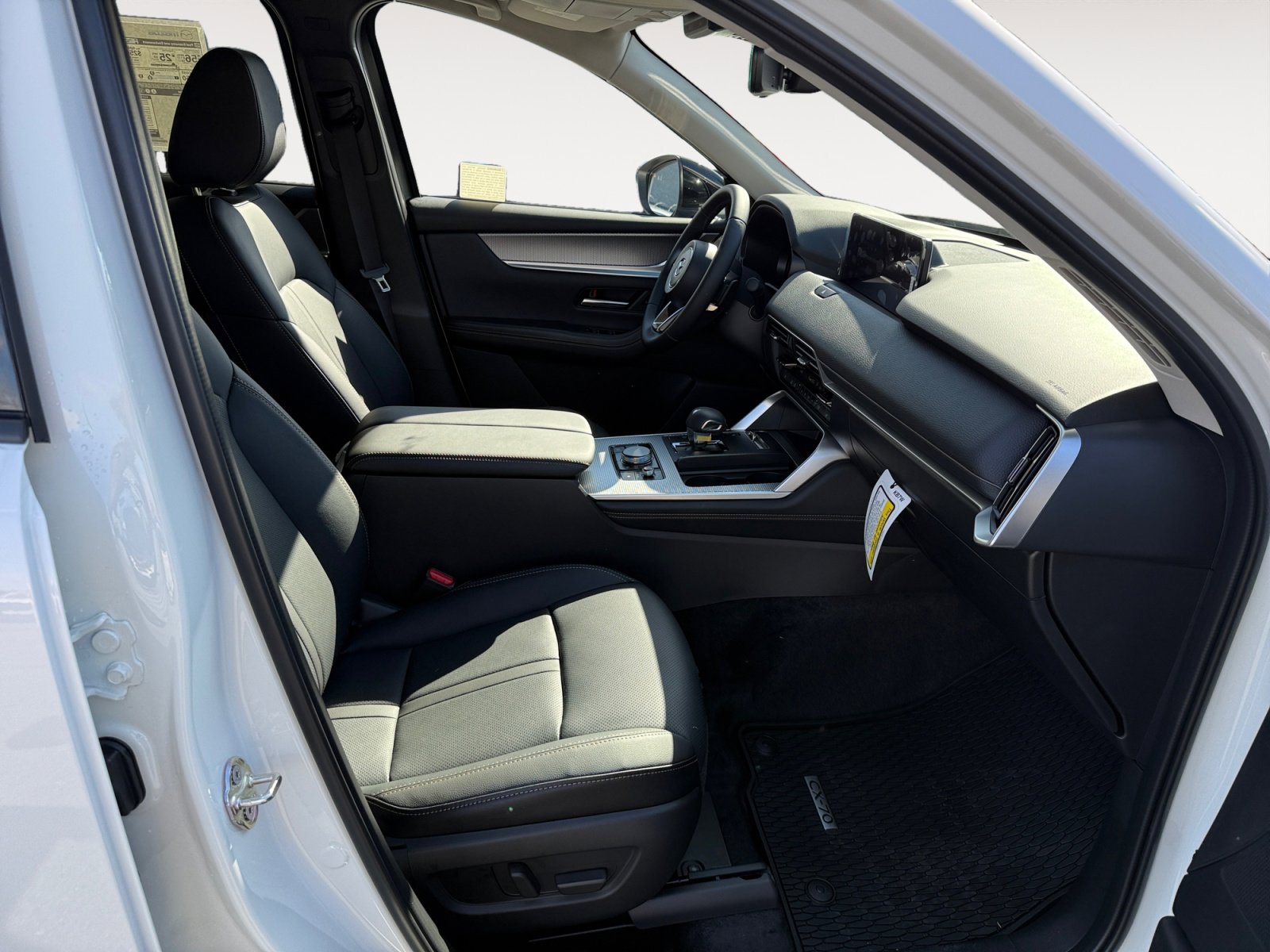 New 2025 MAZDA CX-70 Plug-In Hybrid w/ Premium Pkg image 19