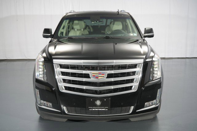 Used 2020 Cadillac Escalade Luxury image 8